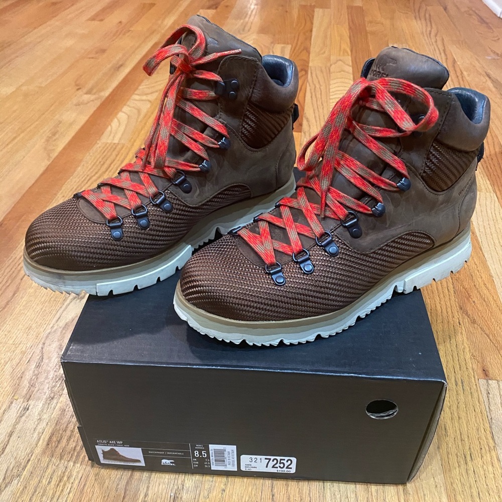 NEW with box Sorel Men’s Boots size 8.5